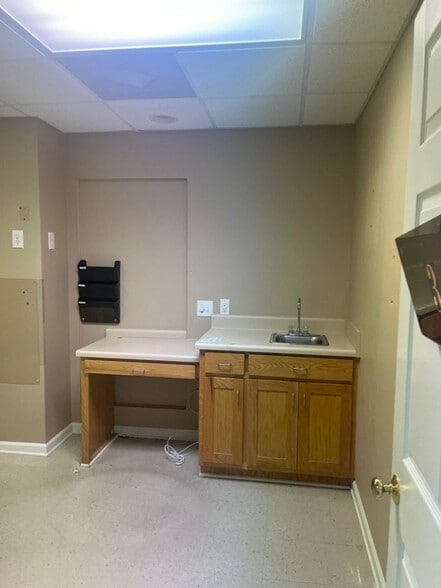 More Photos Of 2020 Cowan Hwy, Winchester Loft Creative Space For Lease