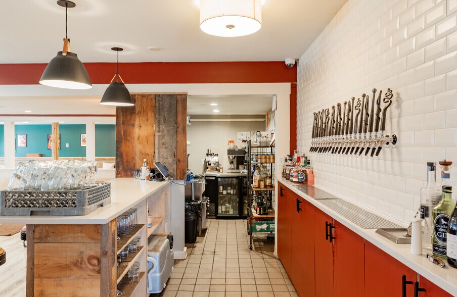 More Photos Of 424 Walnut Hill Rd, North Yarmouth Restaurant For Sale