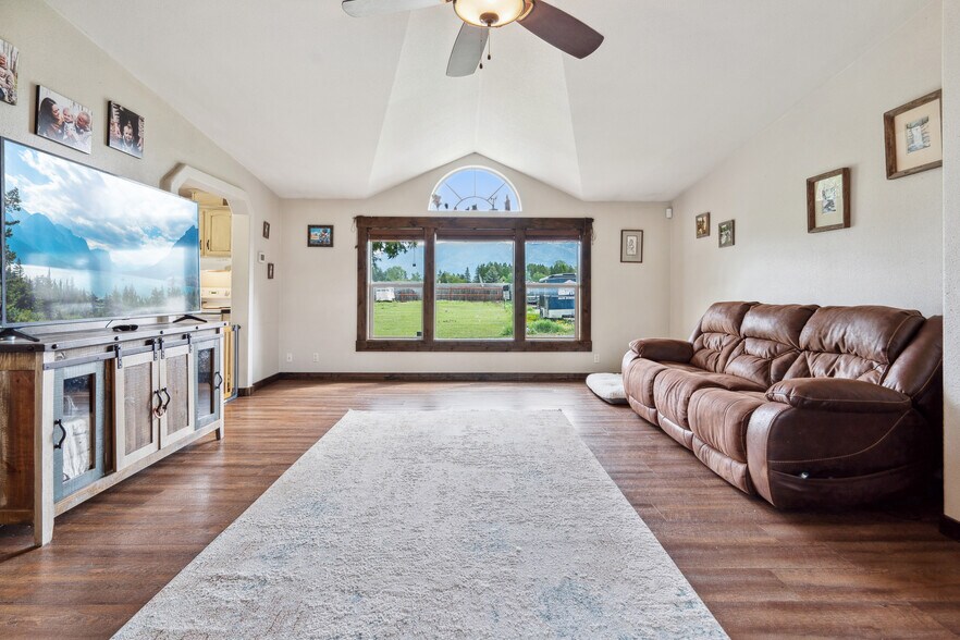 More Photos Of 79 Sweebee Ln, Columbia Falls Specialty For Sale