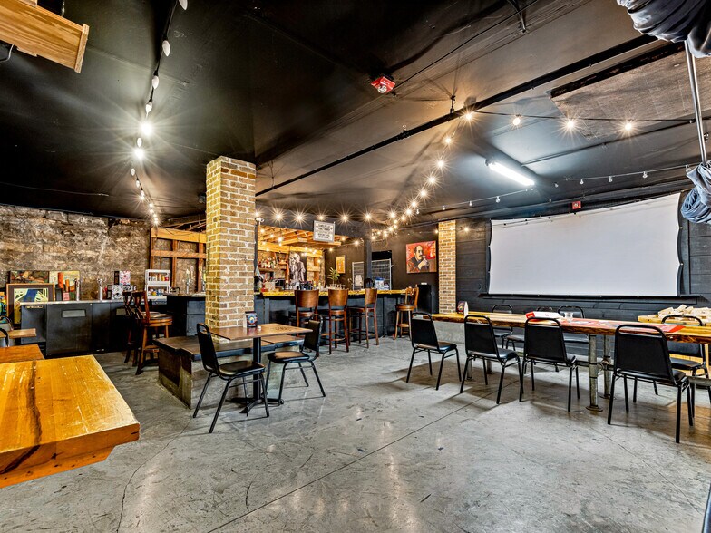 More Photos Of 36 & 44 E Main St., Brevard Storefront Retail Office For Sale