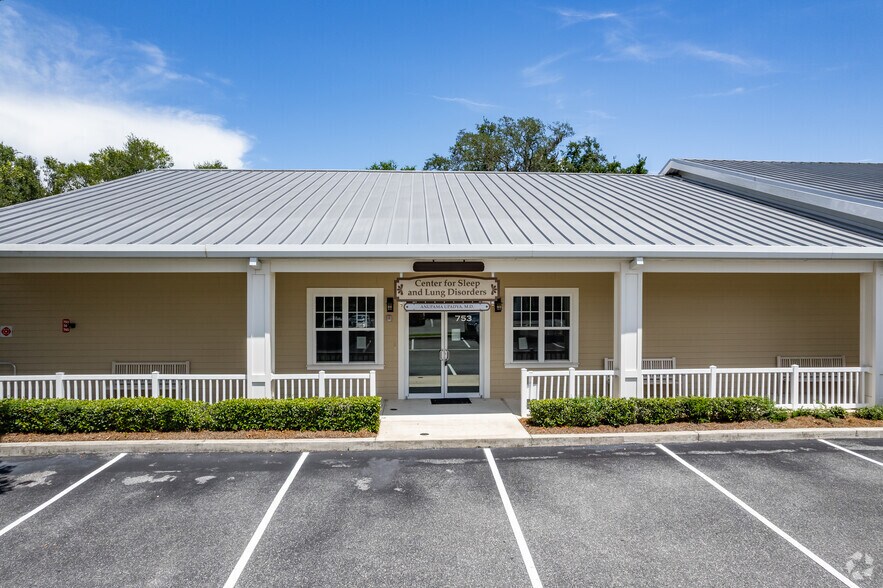 More Photos Of 723-753 CR 466, Lady Lake Medical For Sale