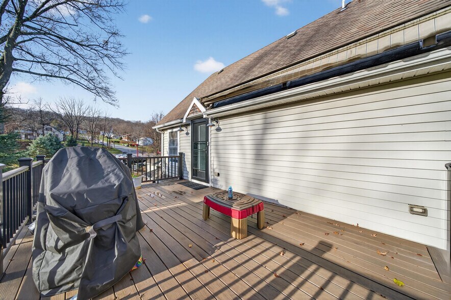 More Photos Of 531 Route 32, Highland Mills Office For Sale