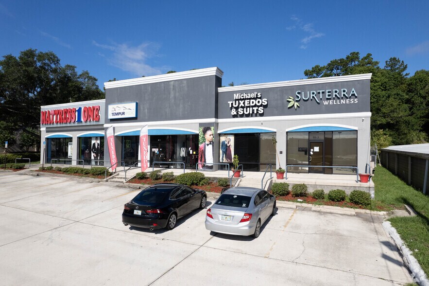 More Photos Of 80 Blanding Blvd, Orange Park Freestanding For Lease