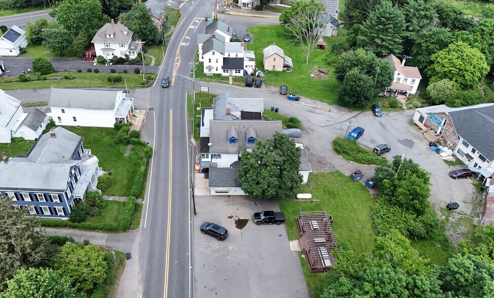 More Photos Of 371 Pittstown Rd, Pittstown Storefront Retail Residential For Sale