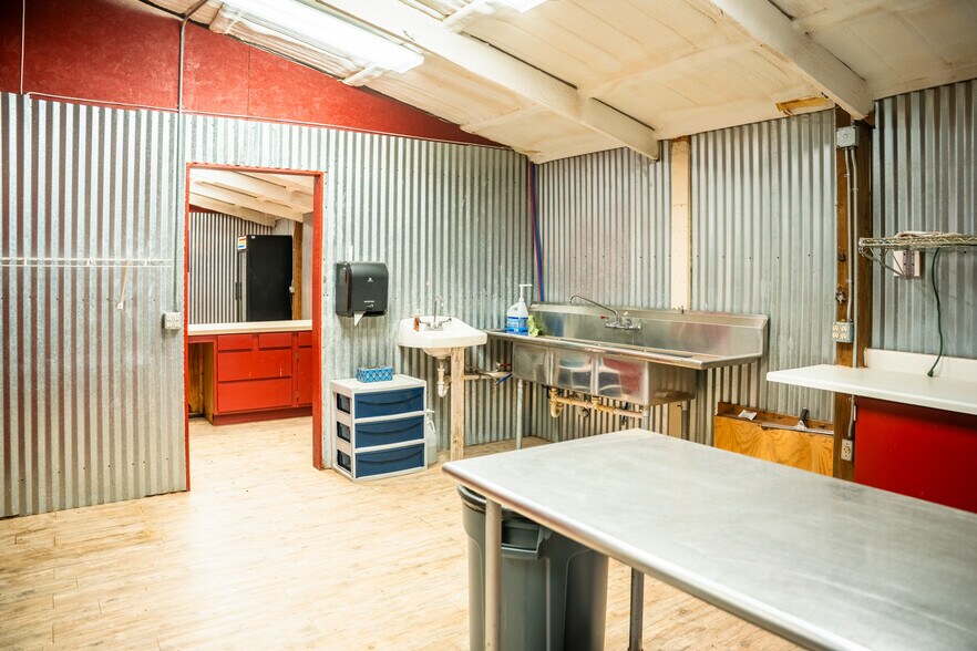 More Photos Of 1002 Old 66 Rd, Hydro Land For Sale