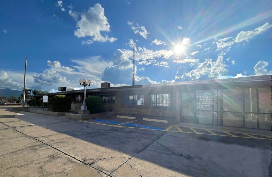More Photos Of 3965 E Foothhills Dr, Sierra Vista Medical For Lease
