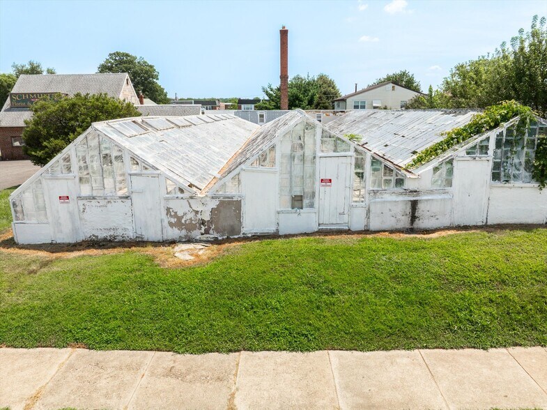 More Photos Of 700 Solly Ave, Philadelphia Garden Center For Sale