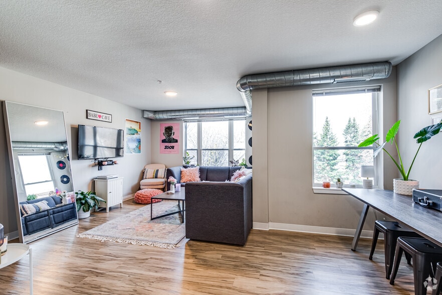 More Photos Of 1975-1977 Marshall Ave, Saint Paul Apartments For Sale