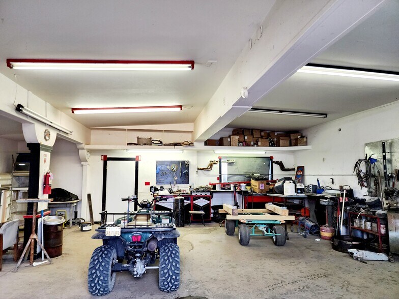 More Photos Of 1430 Thorpe, Dona Ana Manufacturing For Lease