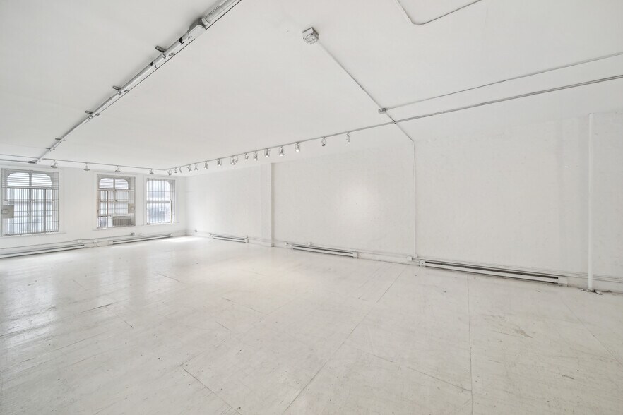 More Photos Of 359 Broadway, New York Office For Lease