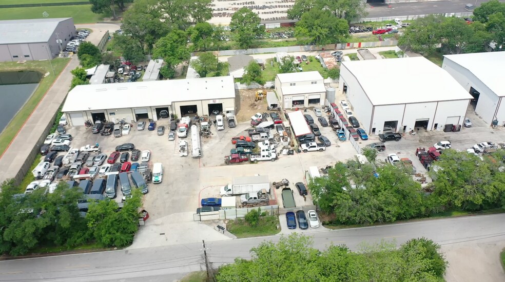More Photos Of 12851 Reeveston Rd, Houston Industrial For Sale