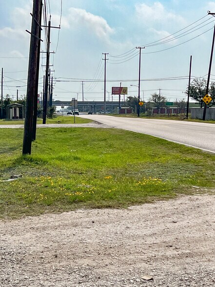More Photos Of 2020 Market st, Rockport Land For Sale