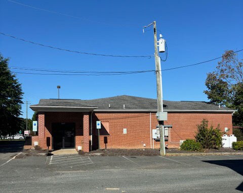 More Photos Of 8097 Kings Hwy, King George Medical For Sale