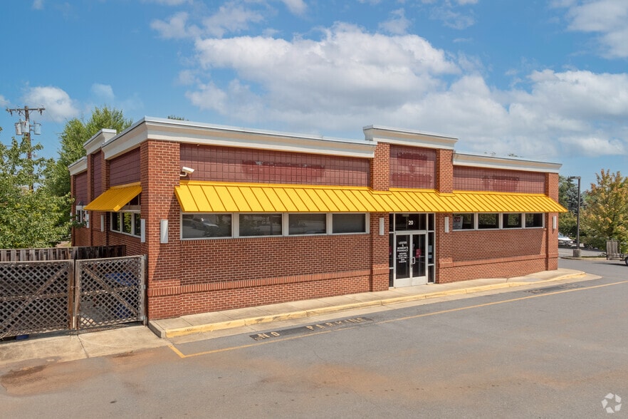 Primary Photo Of 20 South St, Front Royal Restaurant For Lease