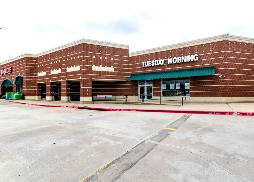More Photos Of 1540-1580 Keller Pky, Keller Unknown For Lease