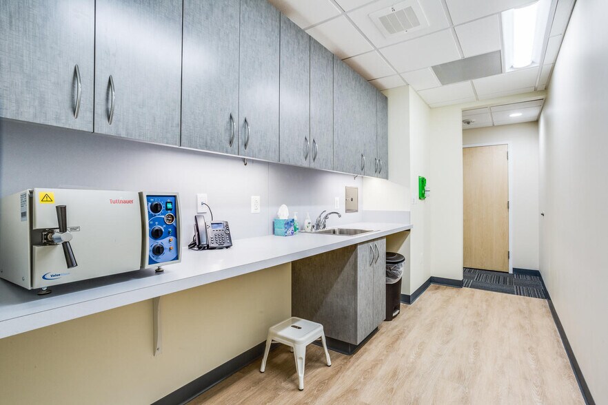 More Photos Of 3541-3543 W Braddock Rd, Alexandria Medical For Lease