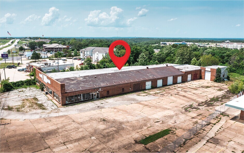 More Photos Of 530 Old Route 66, Saint Robert General Retail For Sale