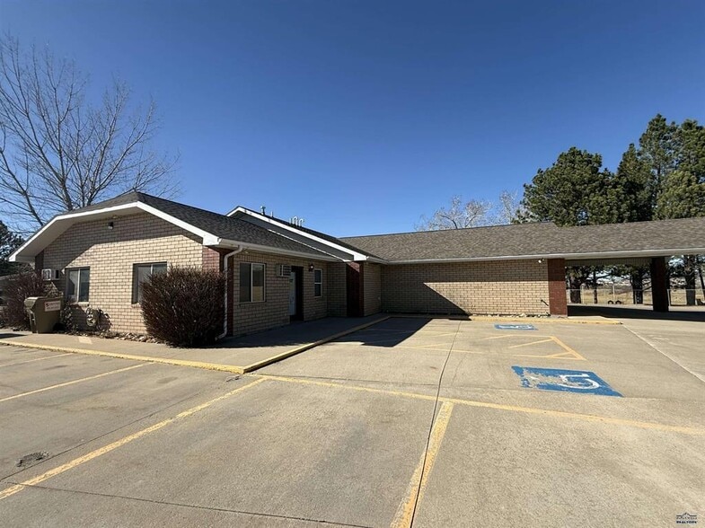 More Photos Of 4021 Range Rd, Rapid City Schools For Sale