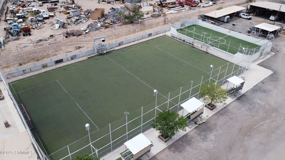 More Photos Of 990 Quesenberry St, Las Cruces Sports And Entertainment For Lease
