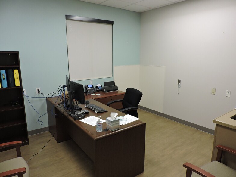 More Photos Of 3605 Ranch Dr, Prescott Medical For Lease