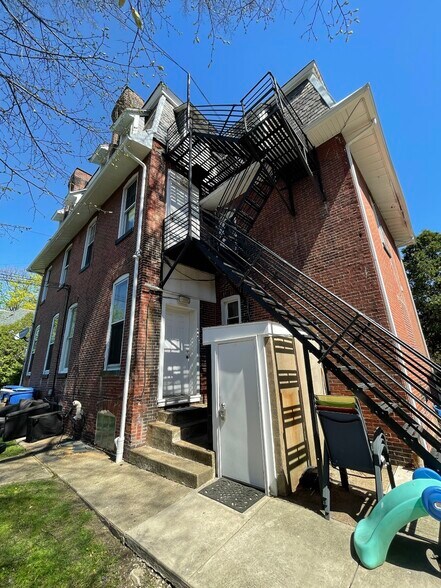 More Photos Of 108 Morton Ave, Ridley Park Apartments For Sale