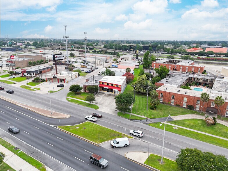 More Photos Of 6917-6921 Veterans Memorial Blvd, Metairie General Retail For Sale