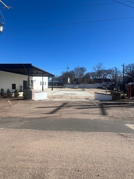 More Photos Of 2445 Highway 51, Hernando Restaurant For Lease