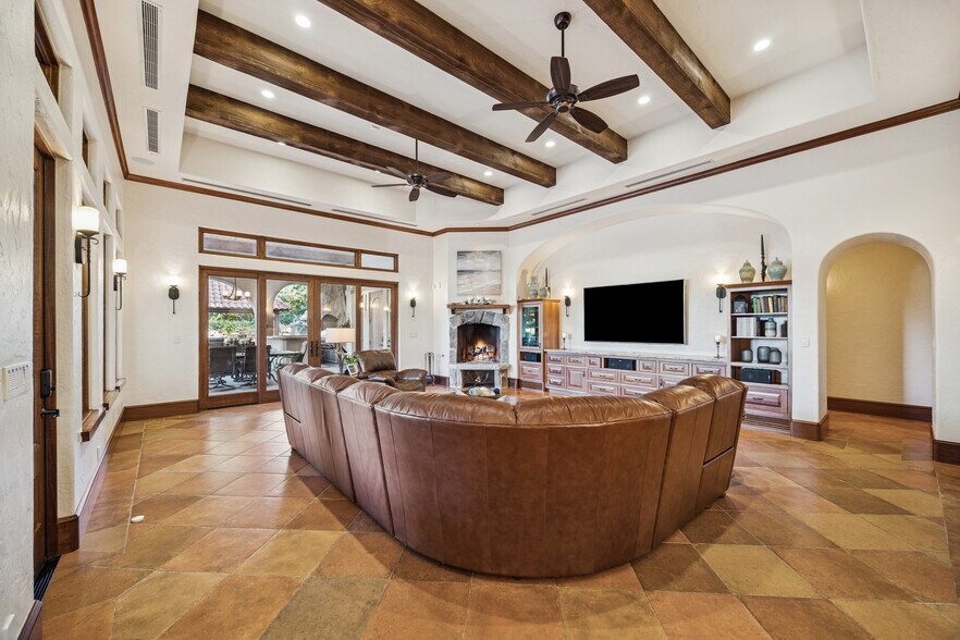 More Photos Of 21538 Mueschke Rd, Tomball Lodge Meeting Hall For Sale