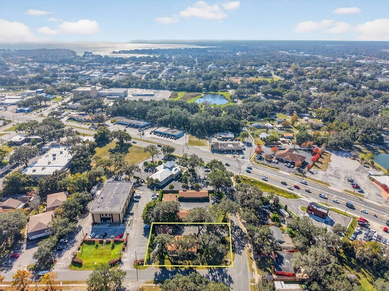 More Photos Of 708 Lee St, Leesburg Office For Lease