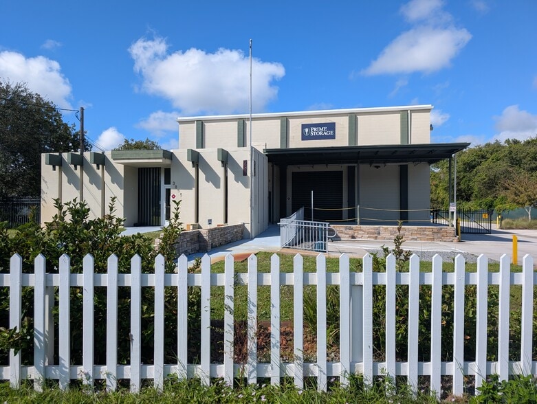More Photos Of 3855 N US Highway 1, Cocoa Self Storage For Lease