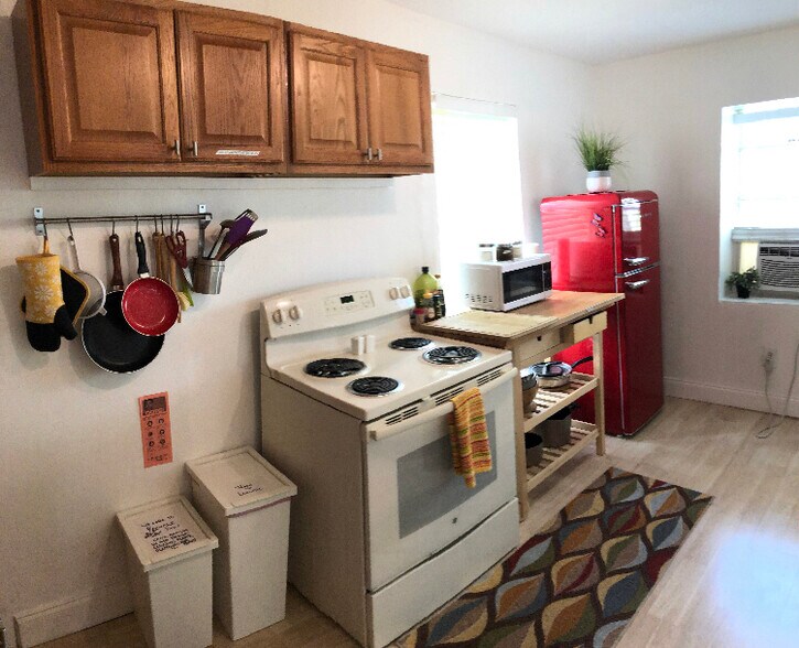 More Photos Of 769 NW 10th St, Miami Apartments For Sale