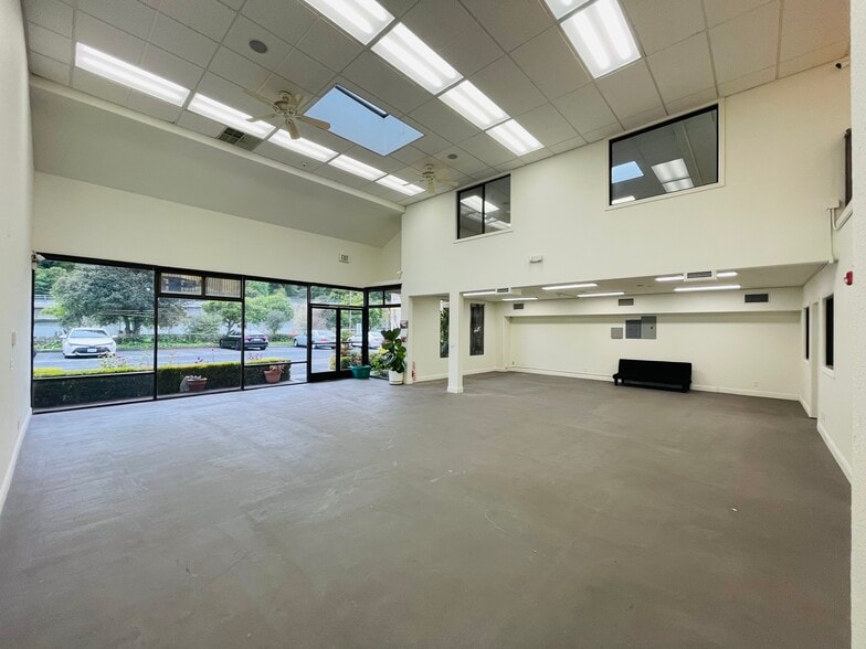 More Photos Of 1925 Francisco Blvd E, San Rafael Light Manufacturing For Lease