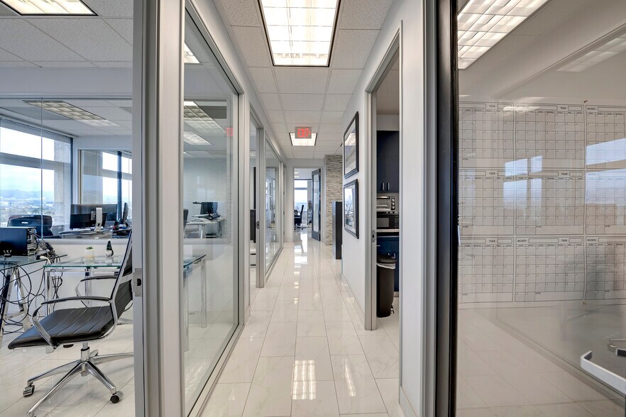 More Photos Of 1180 S Beverly Dr, Los Angeles Coworking Space