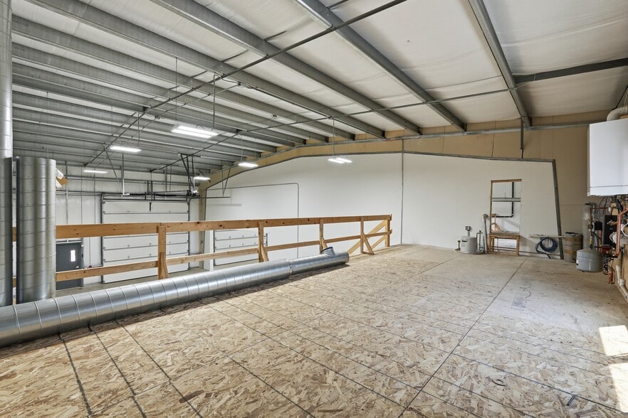 More Photos Of 9 Whalley Way, Southwick Warehouse For Lease