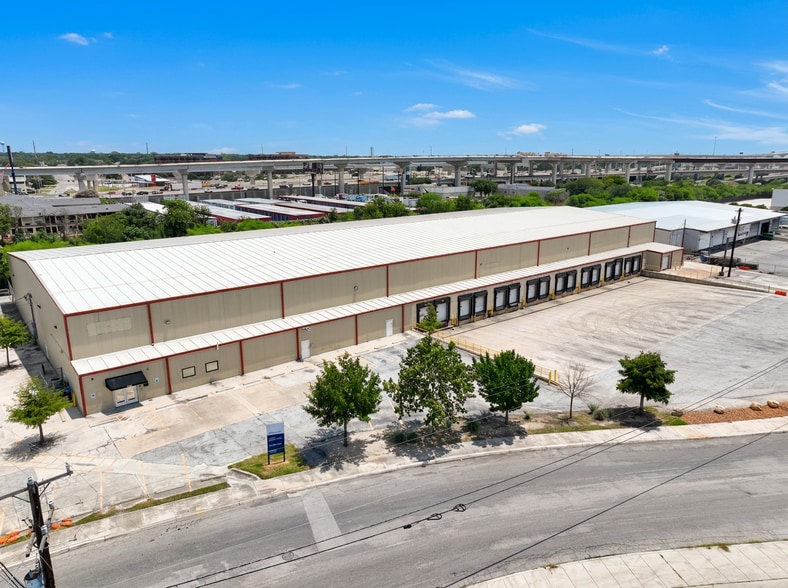 More Photos Of 9610 Ball St, San Antonio Industrial For Lease