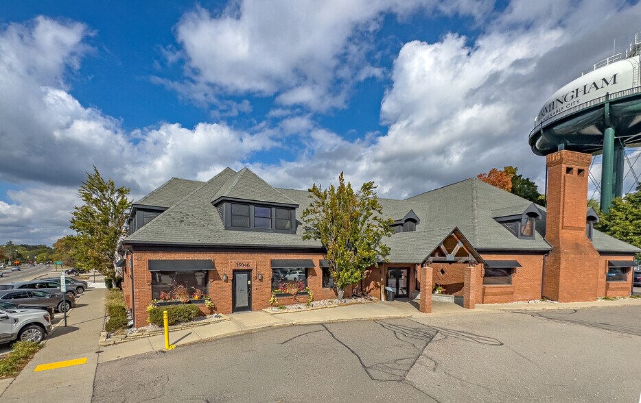 Primary Photo Of 35046 Woodward Ave, Birmingham Medical For Lease