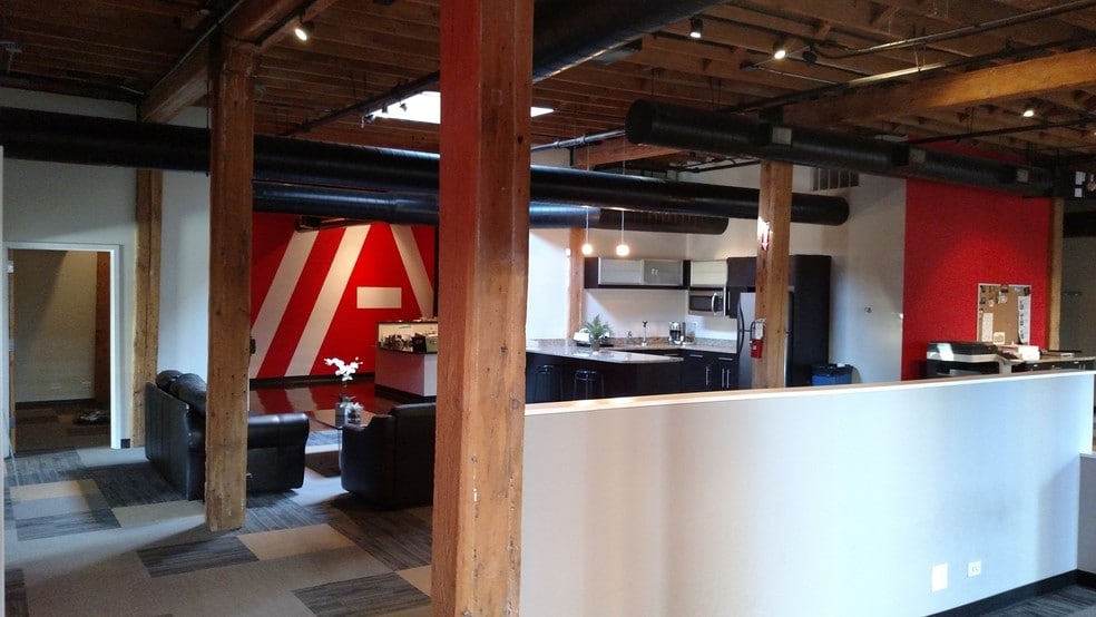 More Photos Of 216 S Jefferson St, Chicago Loft Creative Space For Sale