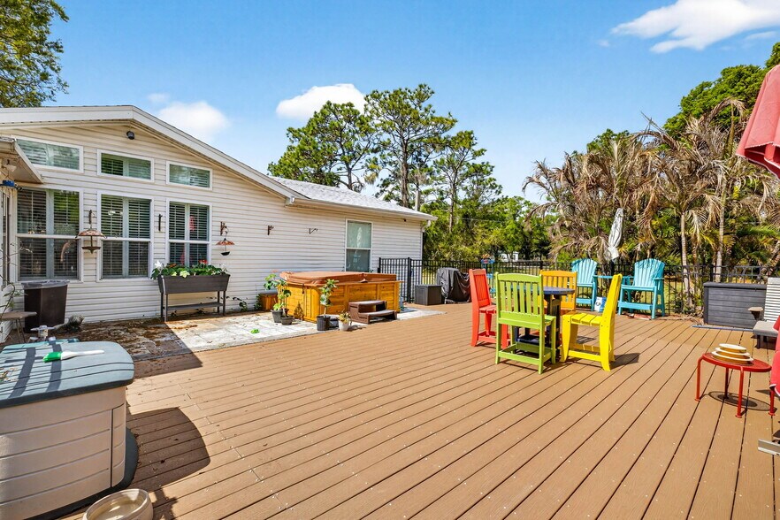 More Photos Of 3308 24th Ave SE, Ruskin Specialty For Sale