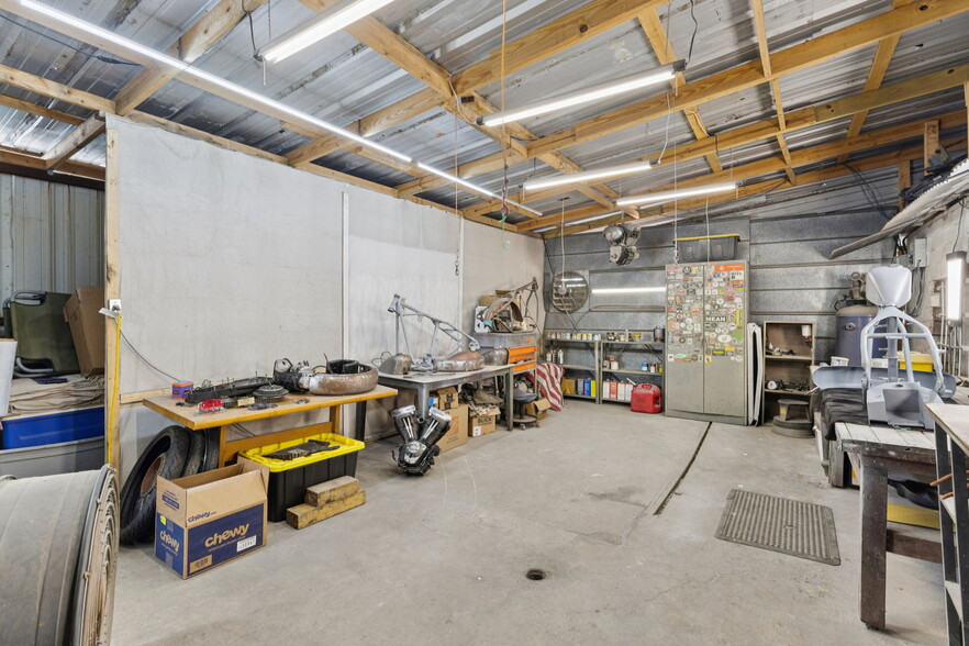 More Photos Of 446 E Highland Blvd, San Antonio Auto Repair For Sale