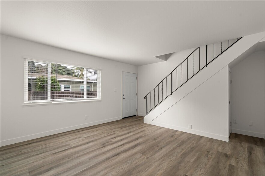 More Photos Of 688 Grove Way, Hayward Apartments For Sale