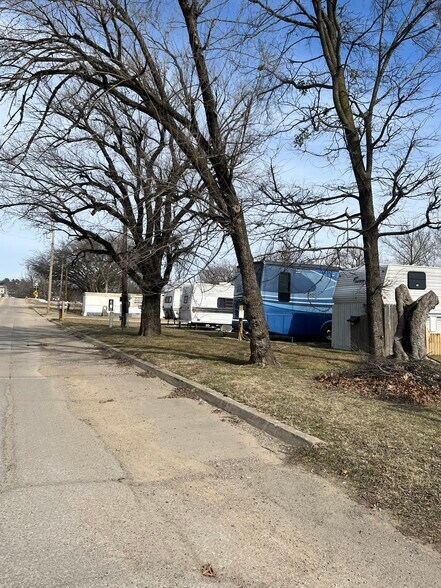 More Photos Of 310 W Corporation St, Henryetta Manufactured Housing Mobile Home Park For Sale
