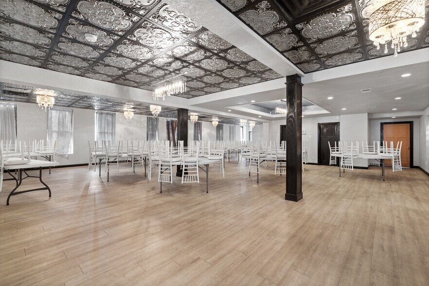 More Photos Of 603 N River St, Hot Springs Hotel For Sale