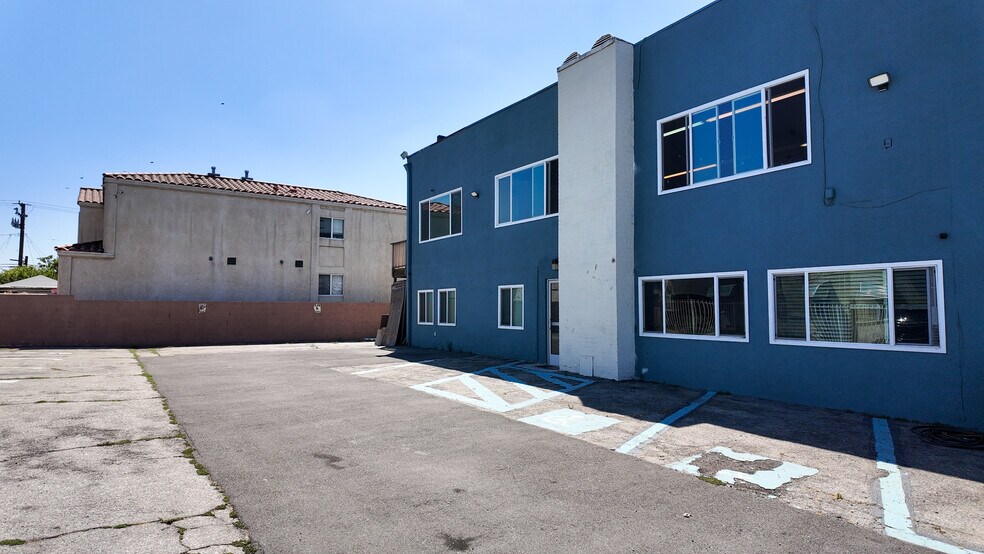 More Photos Of 11984 Santa Fe Ave, Lynwood Specialty For Sale
