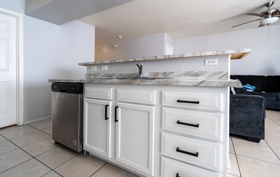 More Photos Of 15855 S Moon Valley Rd, Arizona City Multifamily For Sale