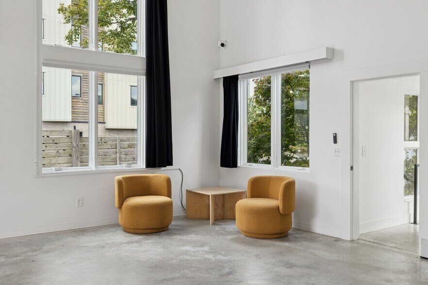 More Photos Of 2517 White Ave, Nashville Office Residential For Sale