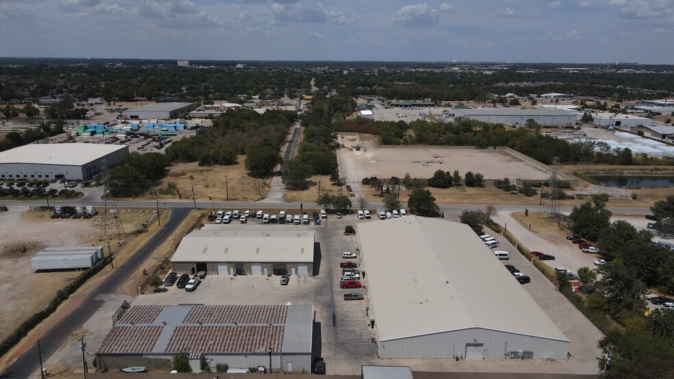 More Photos Of 3628 Liston Ln, Euless Unknown For Lease