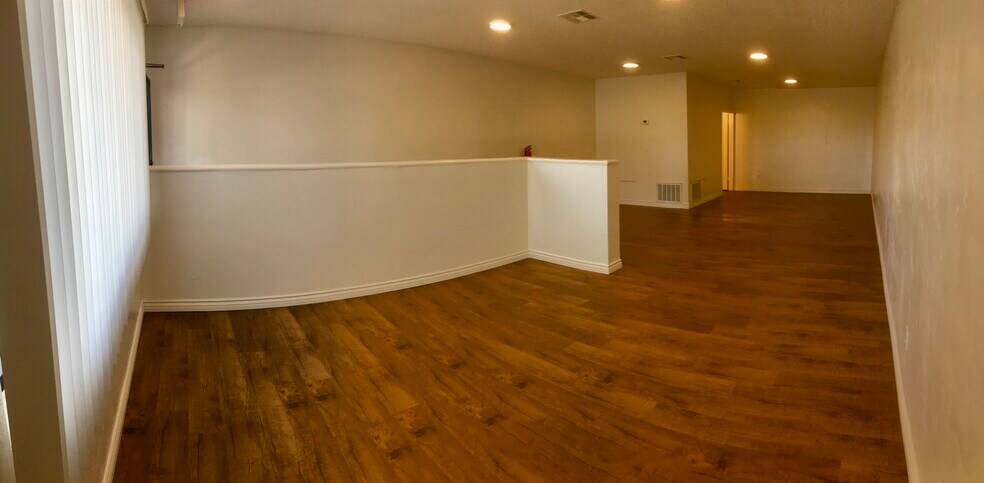 More Photos Of 4045 W Quail Ave, Las Vegas Warehouse For Lease