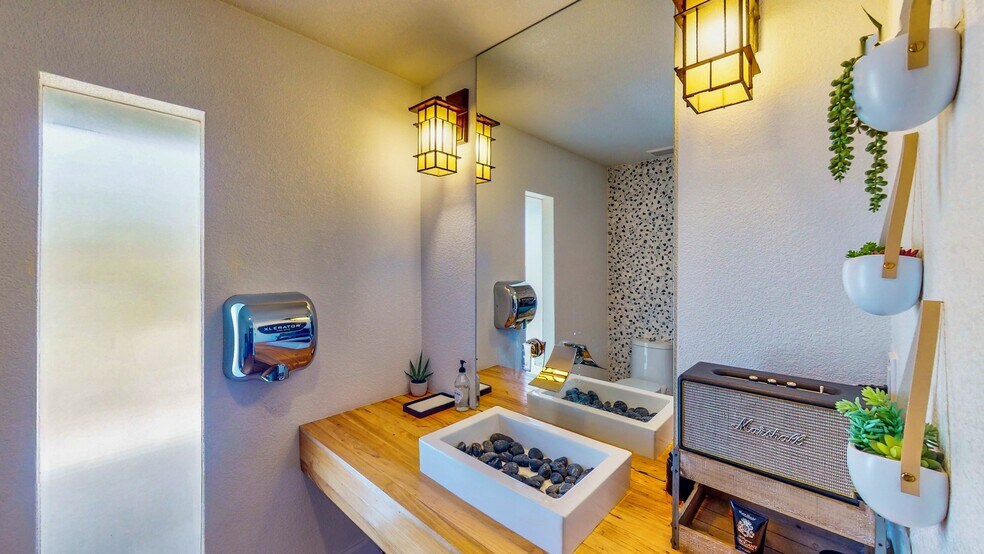 More Photos Of 3889 S Eastern Ave, Las Vegas Office For Sale