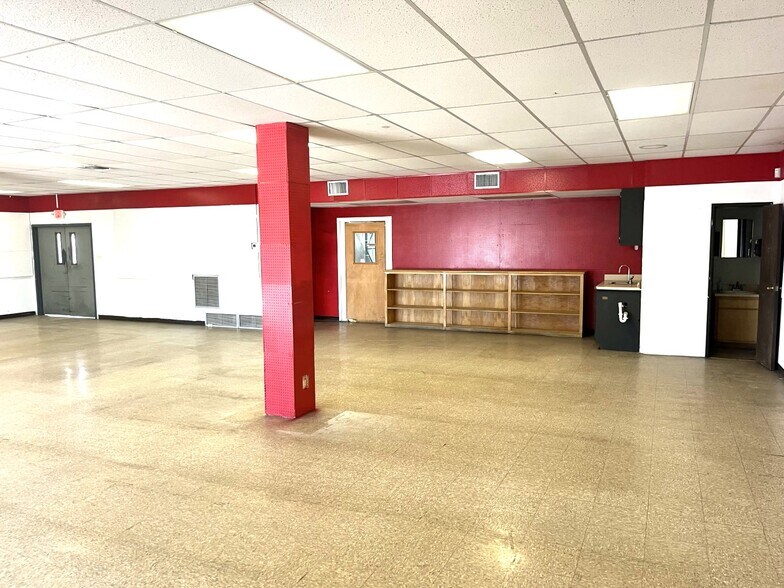 More Photos Of 914 Arroyo St, San Angelo Warehouse For Lease