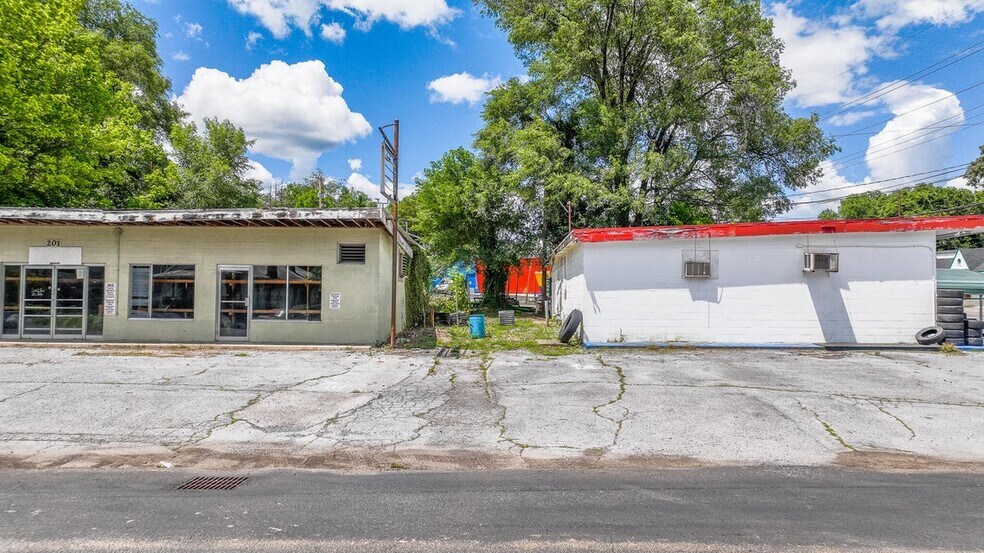 More Photos Of 1308 Lynn Garden Dr, Kingsport Auto Repair For Sale